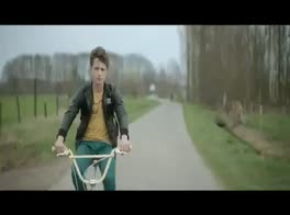 Short Film, Kus me zachtjes, (kiss me softly)